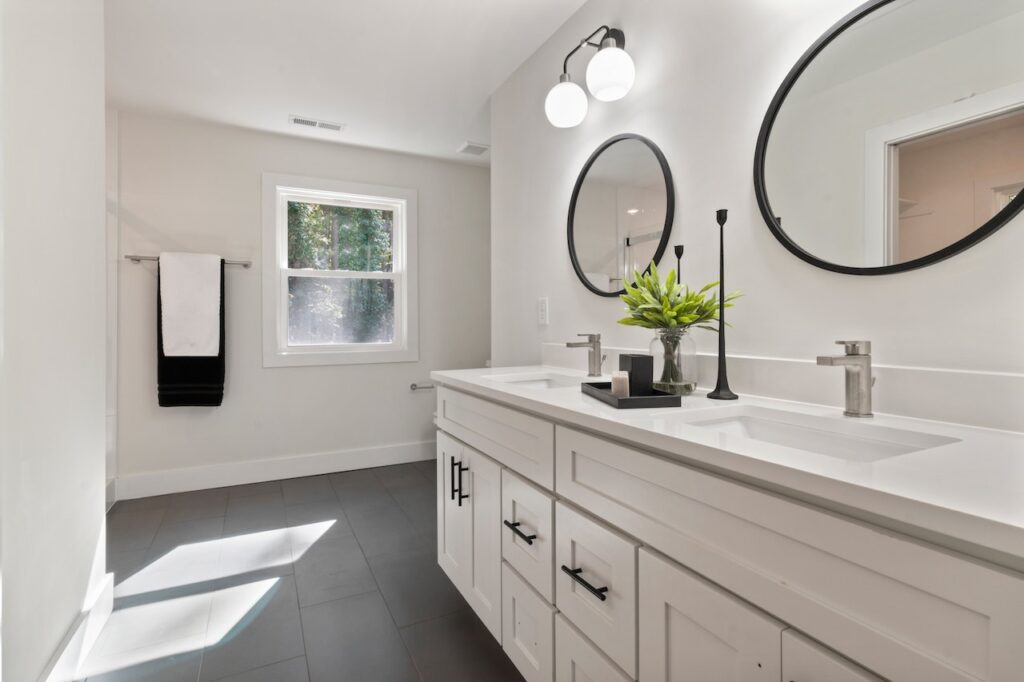 Clearance on Bathroom Vanities: When Do Bathroom Vanities Go on Sale?