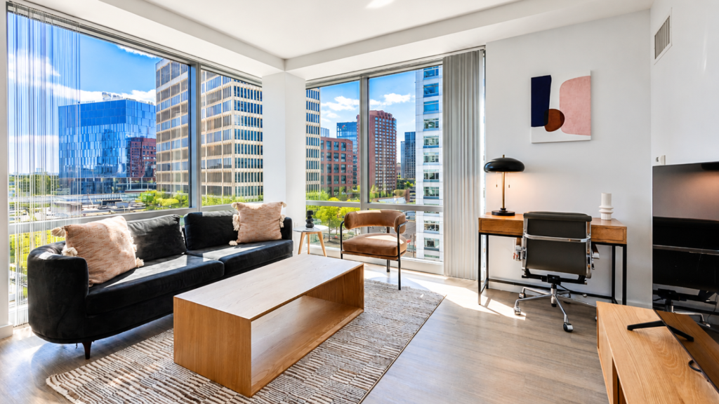 The Benefits of Choosing a Furnished Apartment for Your Next Move