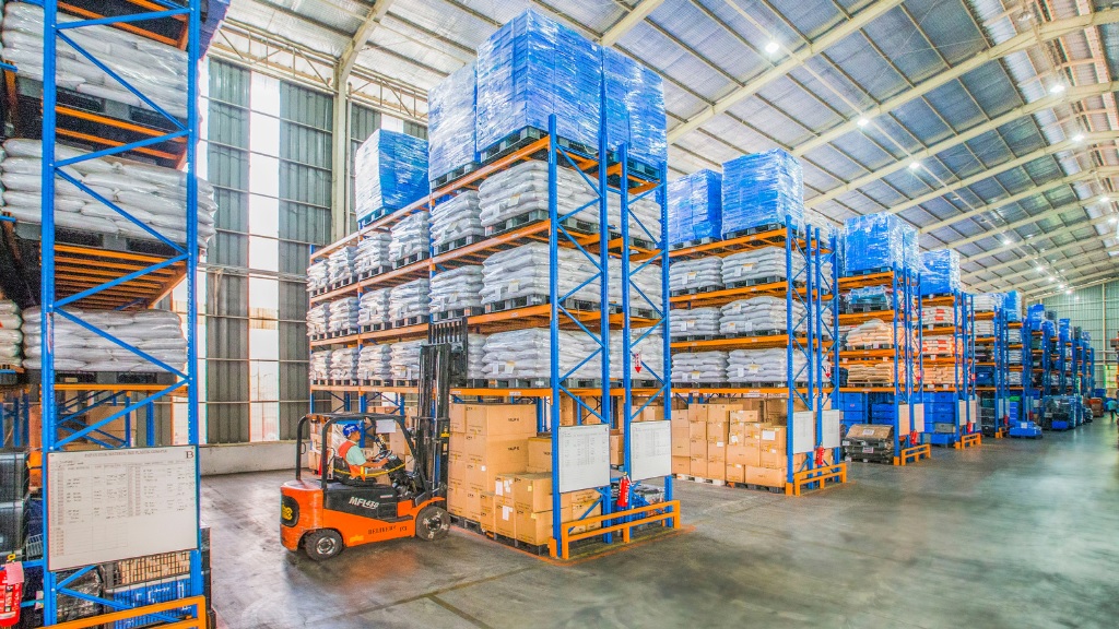 Unlock Hidden Density: How Pallet Racking Maximizes Warehouse Space Without Facility Expansion